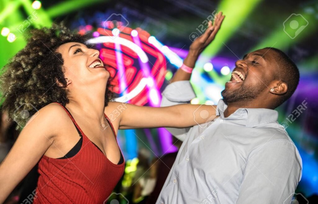 Qué actividades y horarios ofrece el Salsa Condesa Dance Club 5 Qué actividades y horarios ofrece el Salsa Condesa Dance Club