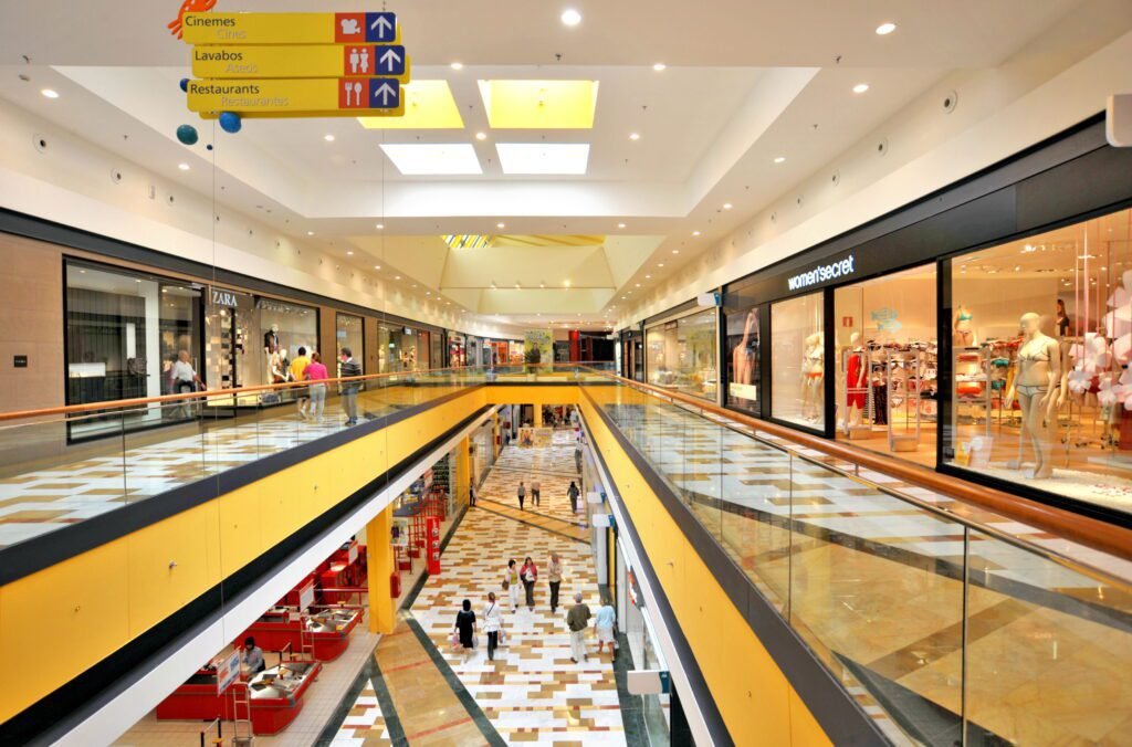 Qué servicios y tiendas encontrarás en Elektra Mega Plaza Oriente 5 Qué servicios y tiendas encontrarás en Elektra Mega Plaza Oriente