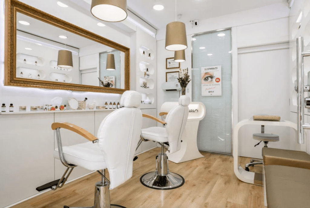 Qué servicios y precios ofrece el salón Eduardo's Plaza Aragón 4 Qué servicios y precios ofrece el salón Eduardo’s Plaza Aragón