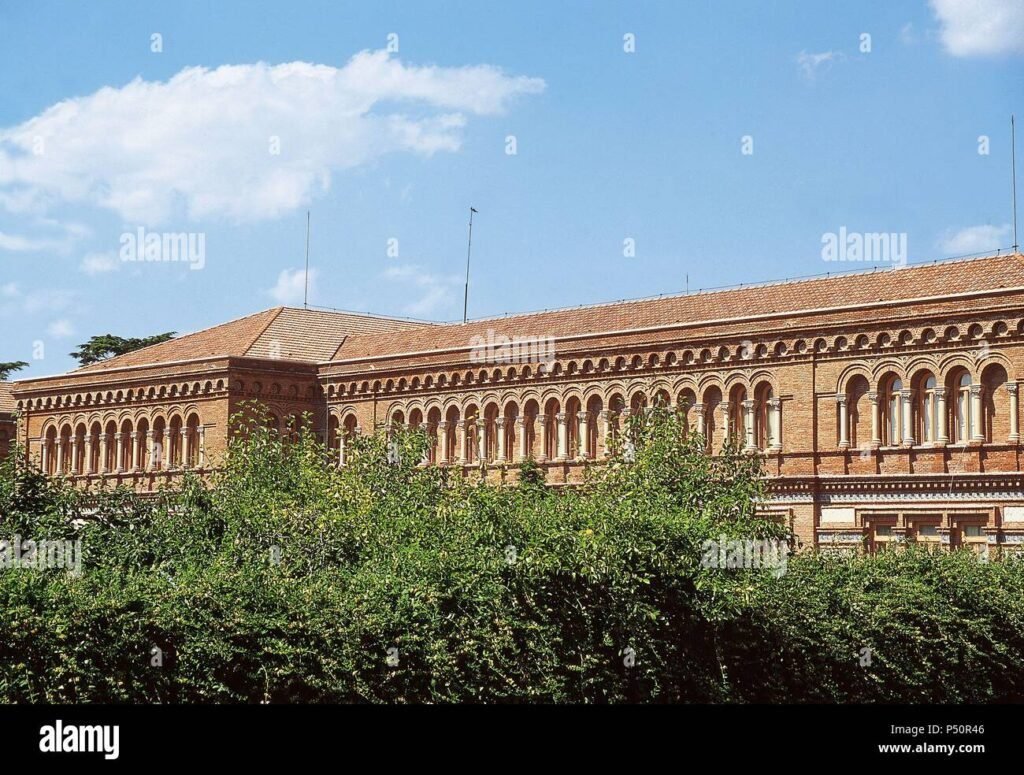 Qué colegio en Guadalajara ofrece educación costarricense 1 vista de un colegio en guadalajara